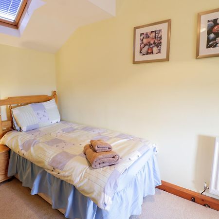 Snowdon View Villa Holyhead Exterior photo
