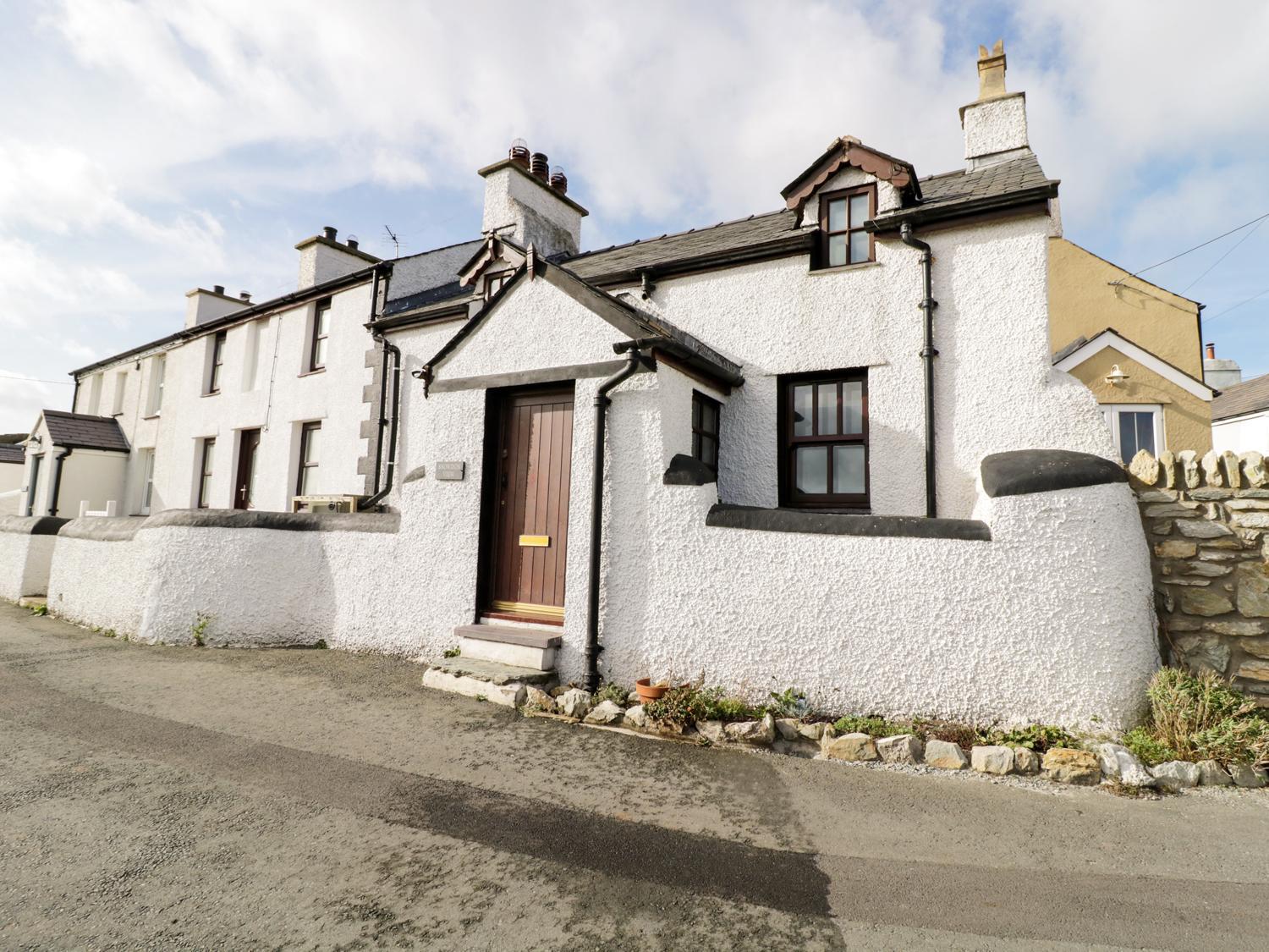Snowdon View Villa Holyhead Exterior photo